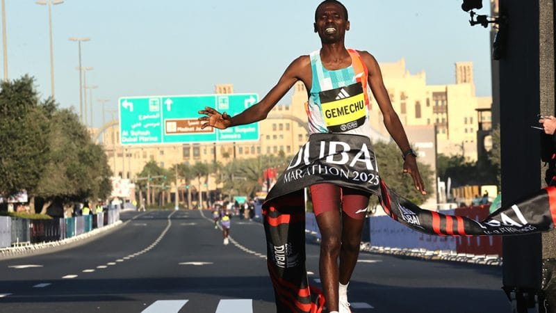 Ethiopia thống trị tuyệt đối giải Dubai Marathon 2025