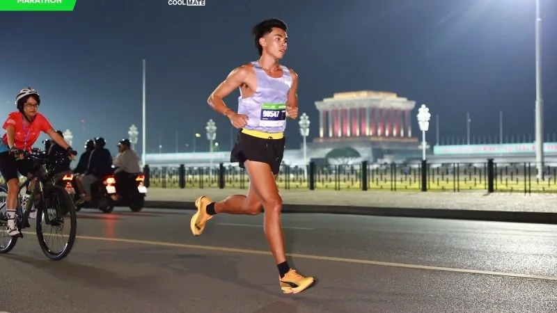 VPBank Hanoi International Marathon 2025 – Ấn tượng Huỳnh Anh Khôi